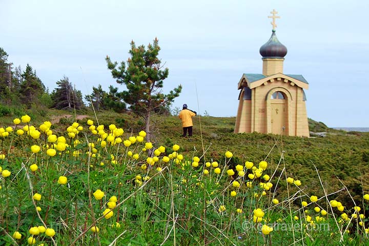During this 5-day excursion trip you will get to know the unusual nature of the White Sea coast of the Kola Peninsula, the Pomoran antiquities, the traditions and cultural heritage of the region. Travel in time to Babylon's mysterious stone labyrinth and ancient sanctuaries. Taste the local hospitality, national cuisine and the magic of the Midsummer Night sun! - Kola Travel - Kola Travel