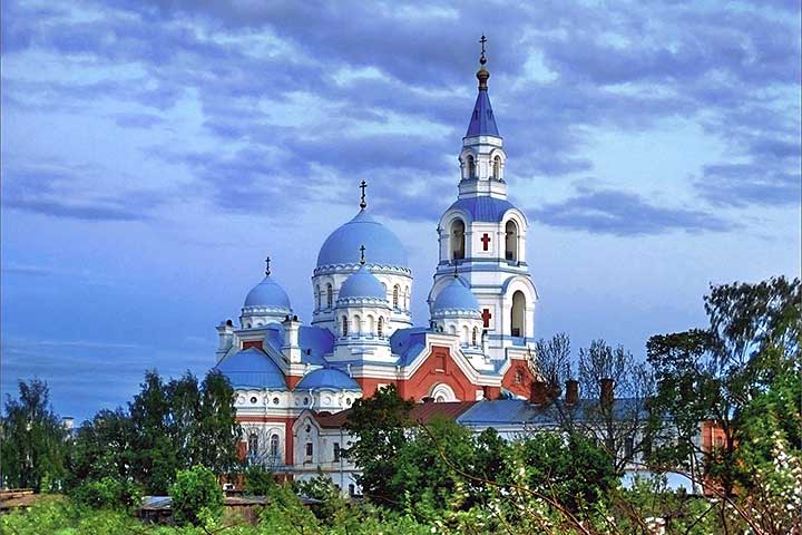 Excursions from Sortavala, Saint Petersburg, Priozersk and Petrozavodsk to Valaam in Ladoga Lake. Visit the Valaam with Kola Travel