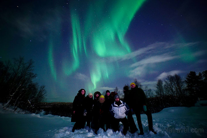 For this 5-day northern lights tour we take you to a guest house near the capital of the Russian Saamen; Lovozero village. From there you have daily excursions to the mysterious places of the Saami. The program includes snowmobile safaris to the sacred lake of the Saamen and to the tundra with its large reindeer herds. You will also visit a Husky Park and much more.