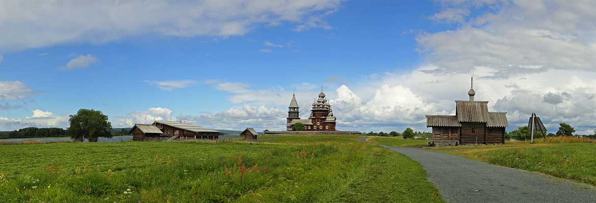 After many years organising tours for travel clubs with campers and caravans we announce an universal route with the most famous points of interests in Northwest Russia and suitable for every motorist. Kola Travel